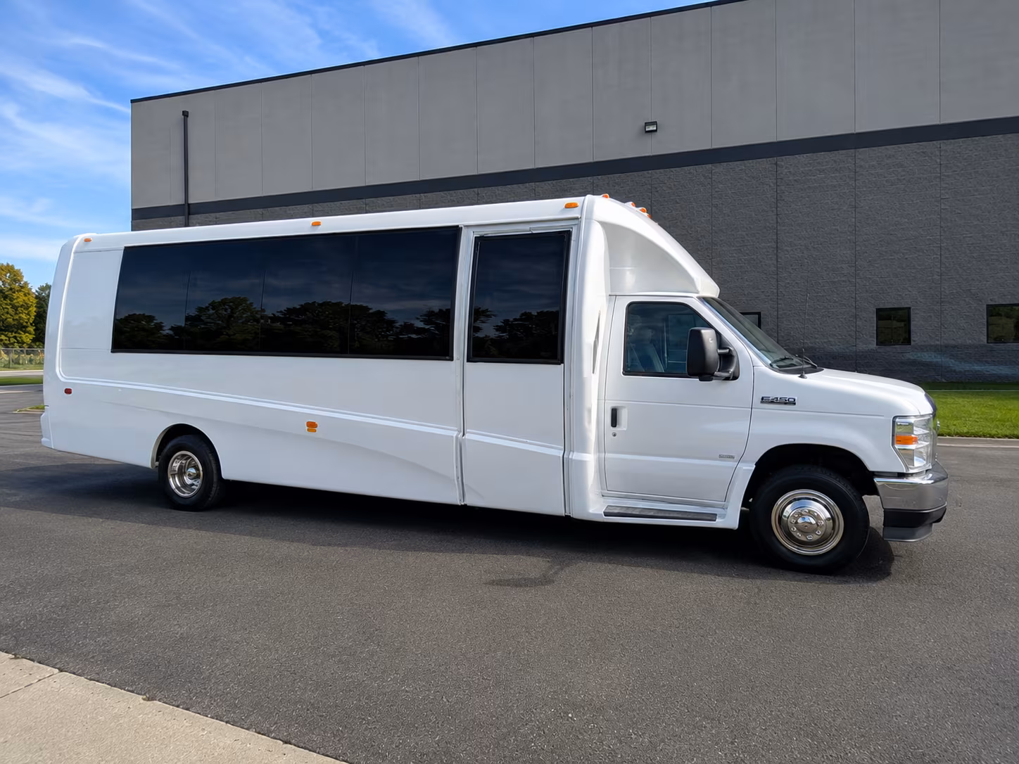 conference and convention shuttle buses for the napa valley expo