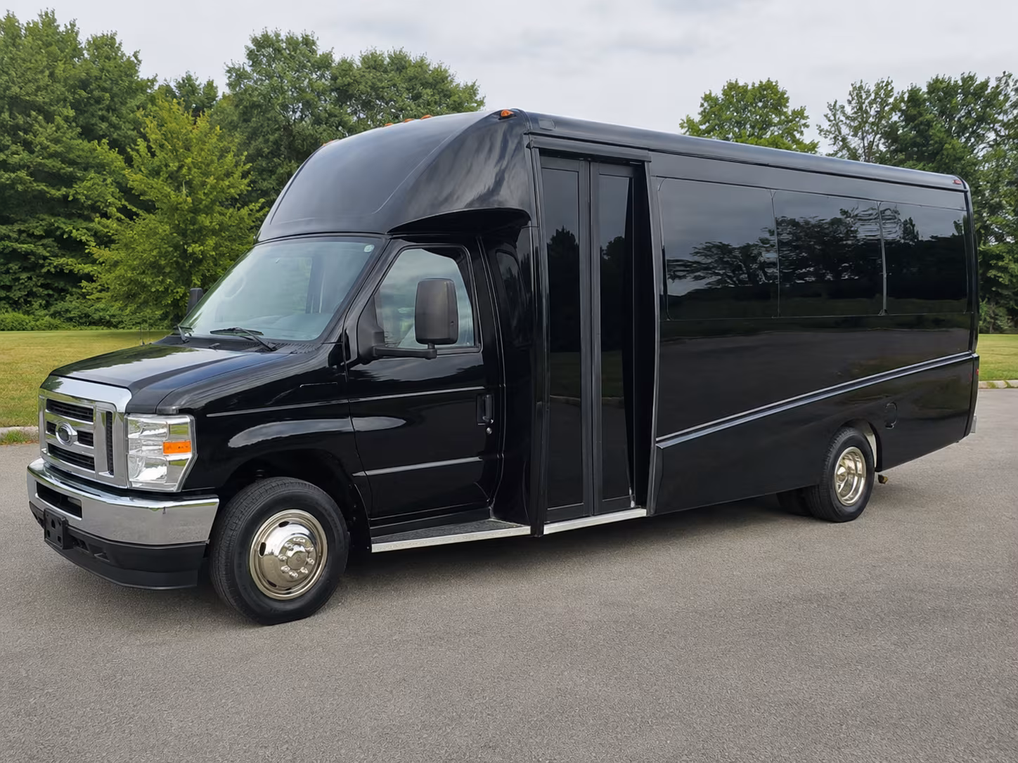 minibuses for bridal party transportation on your napa wedding day
