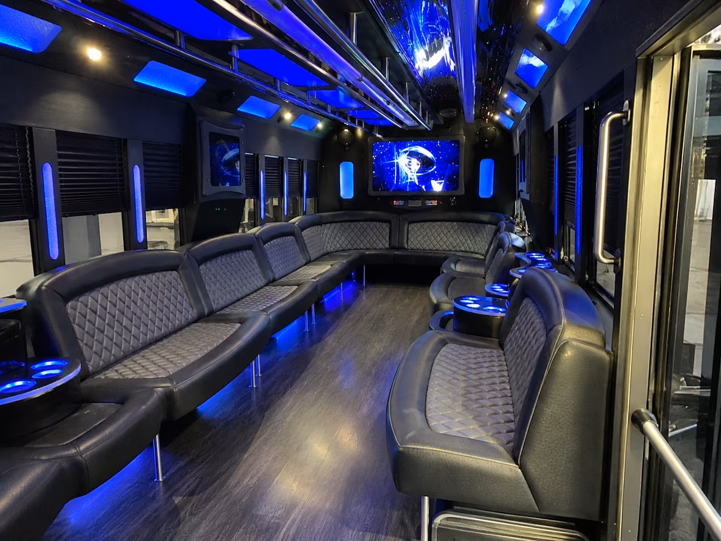 napa 28 passenger party bus interior