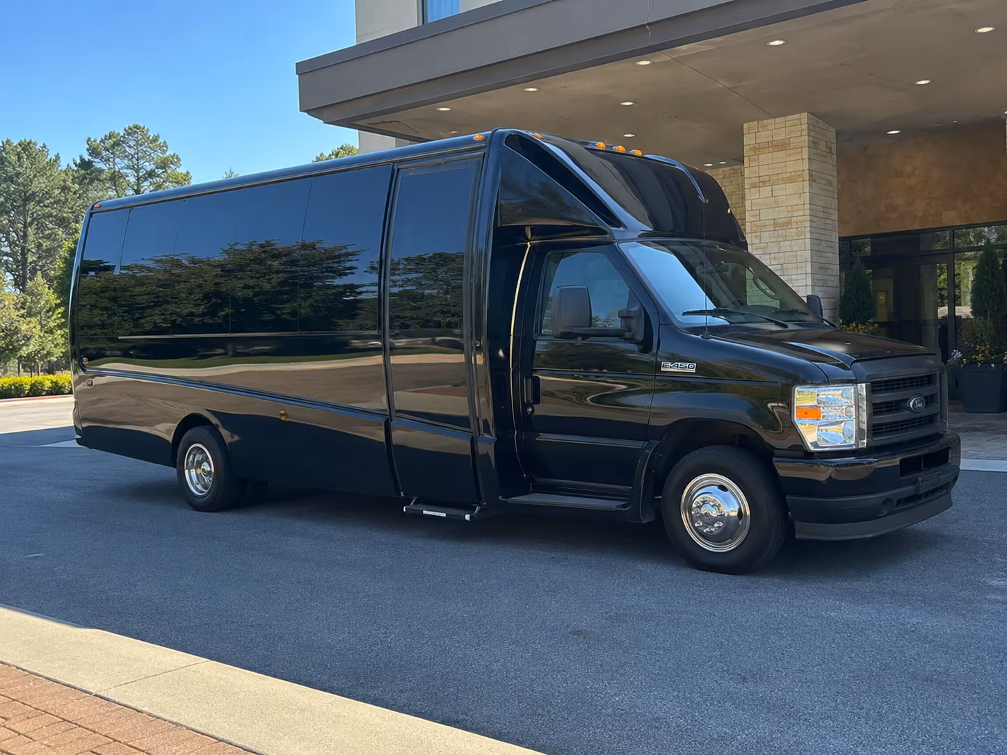 shuttle buses to blue note napa and downtown napa venue nights